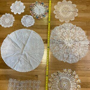 Cloth/Lace Doilies